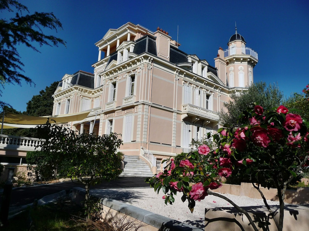 Hotel Les Tourelles - Sainte-Maxime