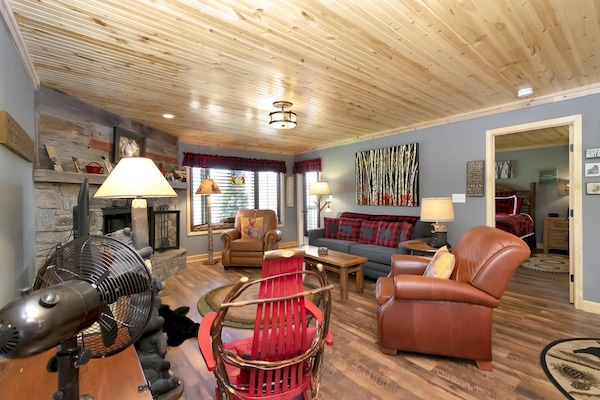 Chetola Resort 1 Br Condo W\/access To Heated Indoor Pool & Fitness Center - Blowing Rock, NC