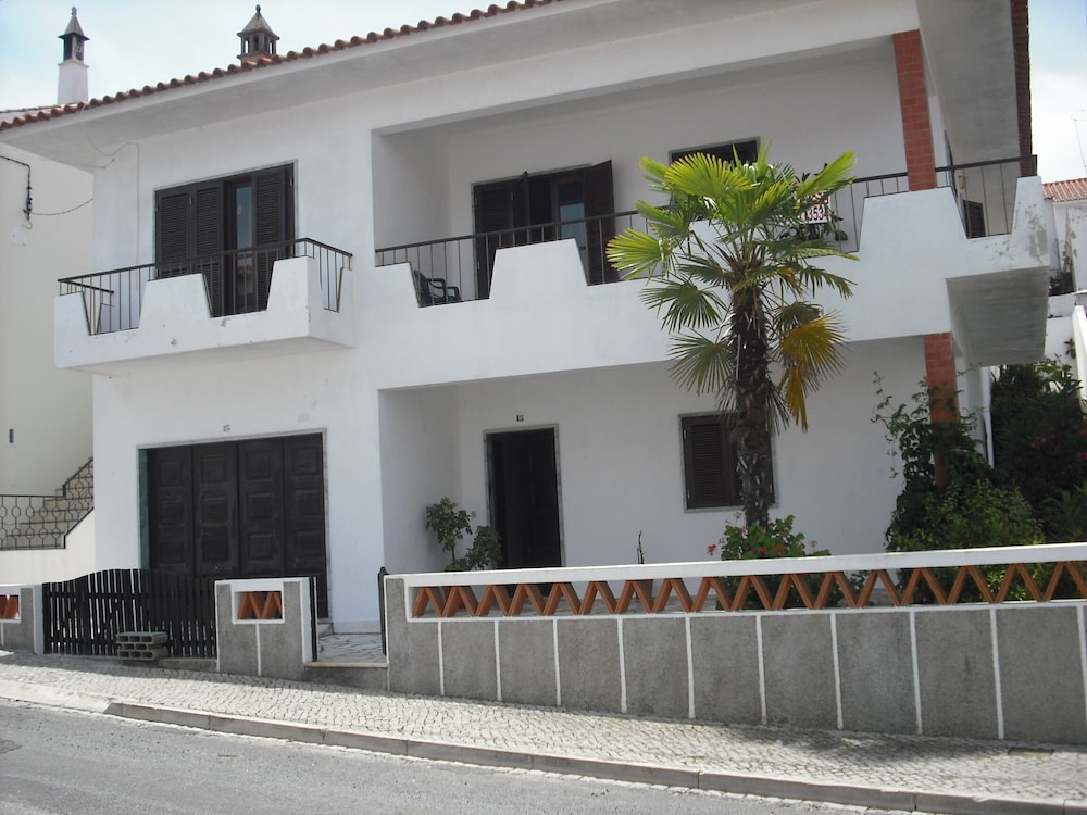 Villa R / Cy 1º Piso Con Alojamiento Para Hasta 6 Personas. - Mértola