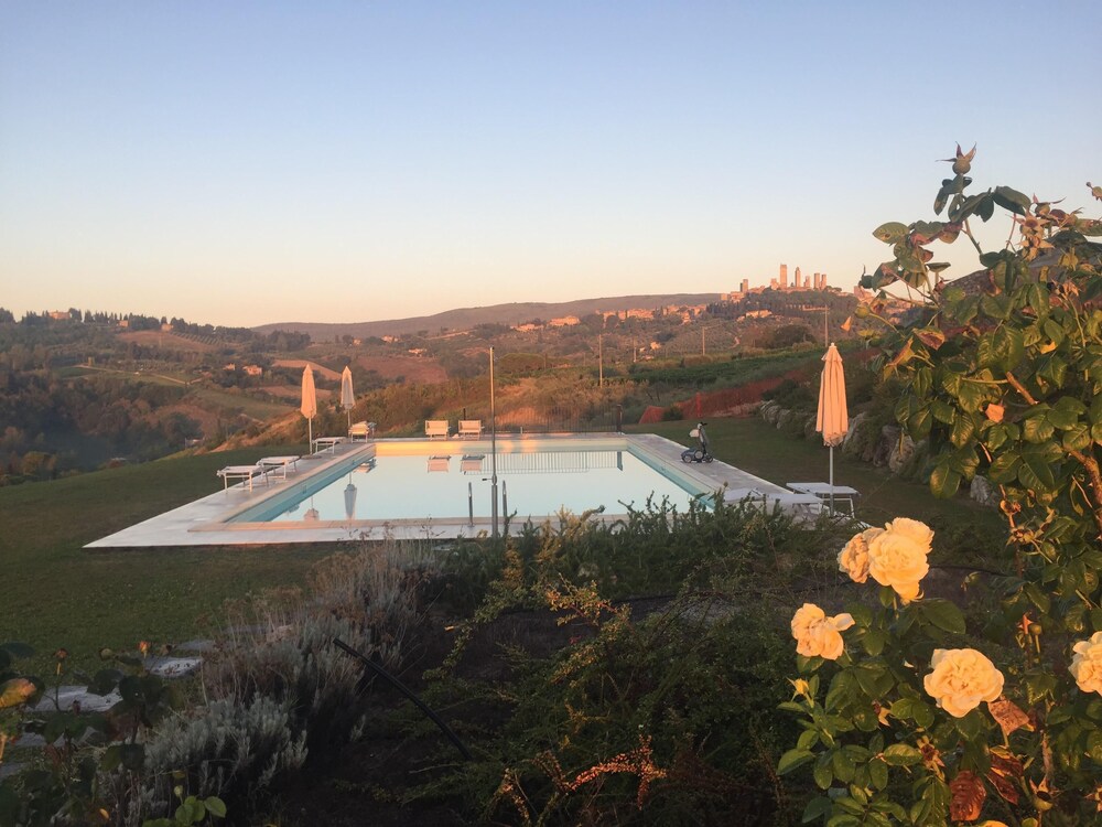 2 Schlafzimmer, Großer Pool, Herrlicher Blick Auf San Gimignano, Toskana, Privater Garten - San Gimignano