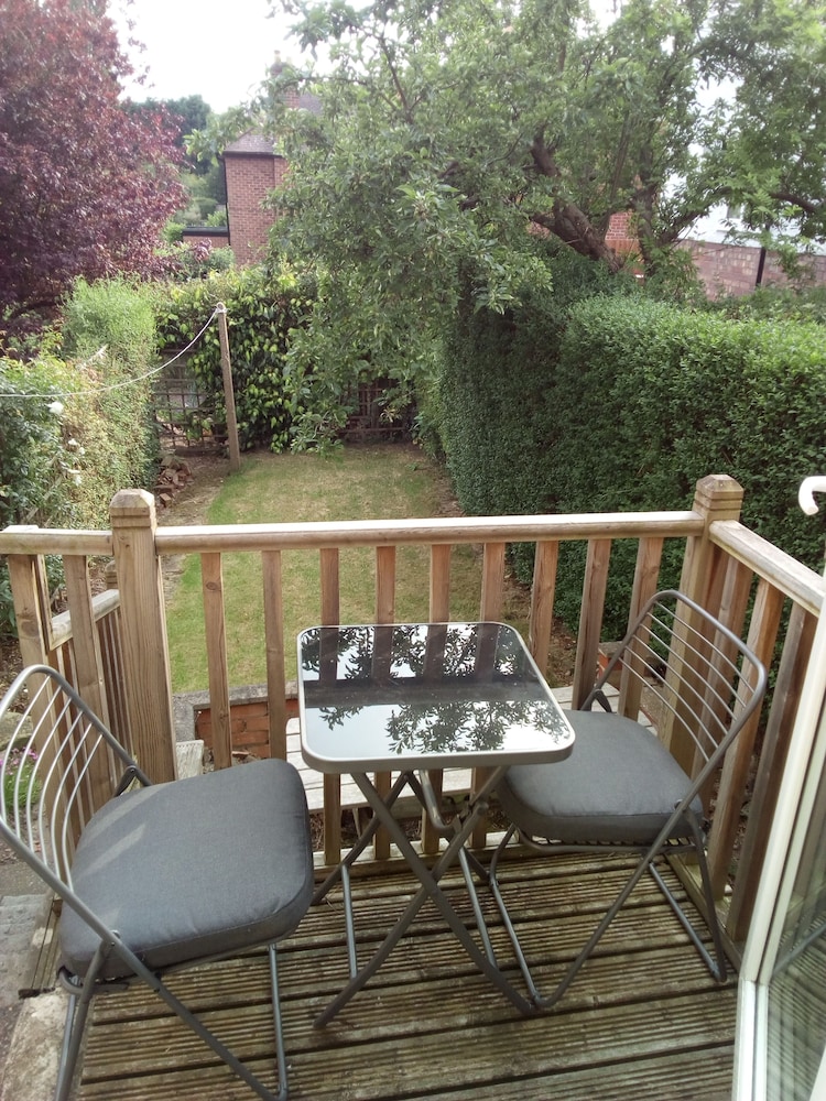 £85/night Cosy Annex In The Beautiful  Suburbs Of Nottingham. Close To Shops! - 노팅엄