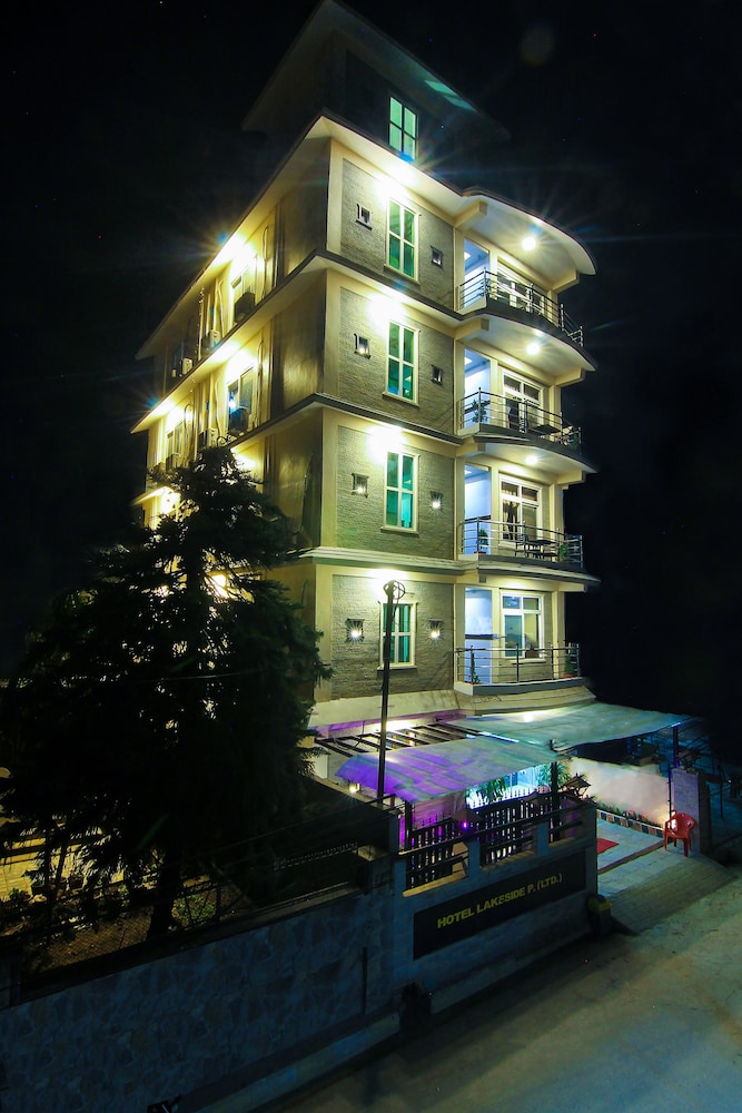 Hotel Lakeside - Uttar Pradesh