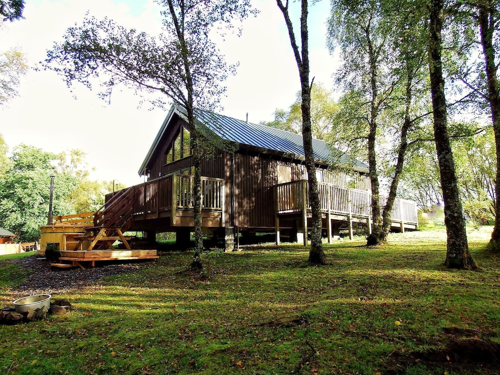 Log Cabin With Hot Tub Close To The Shores Of Loch Awe With Fishing Rights - Loch Awe