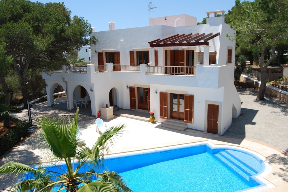 Completely Renovated Villa With Private Pool, Solarium And Barbecue - Cala d'Or