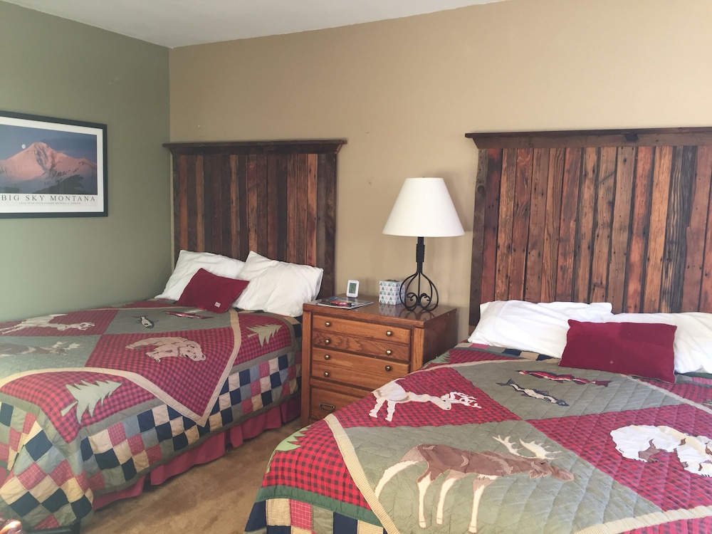Great Family Condo - 2 Minute Walk To Chair Lifts! - Big Sky, MT