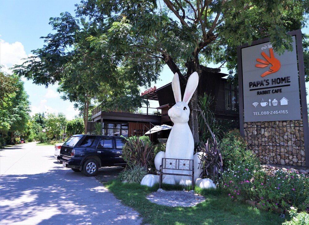 Superb Deluxe Twin Room At Papa's Home Rabbit Café - Mae Chaem District
