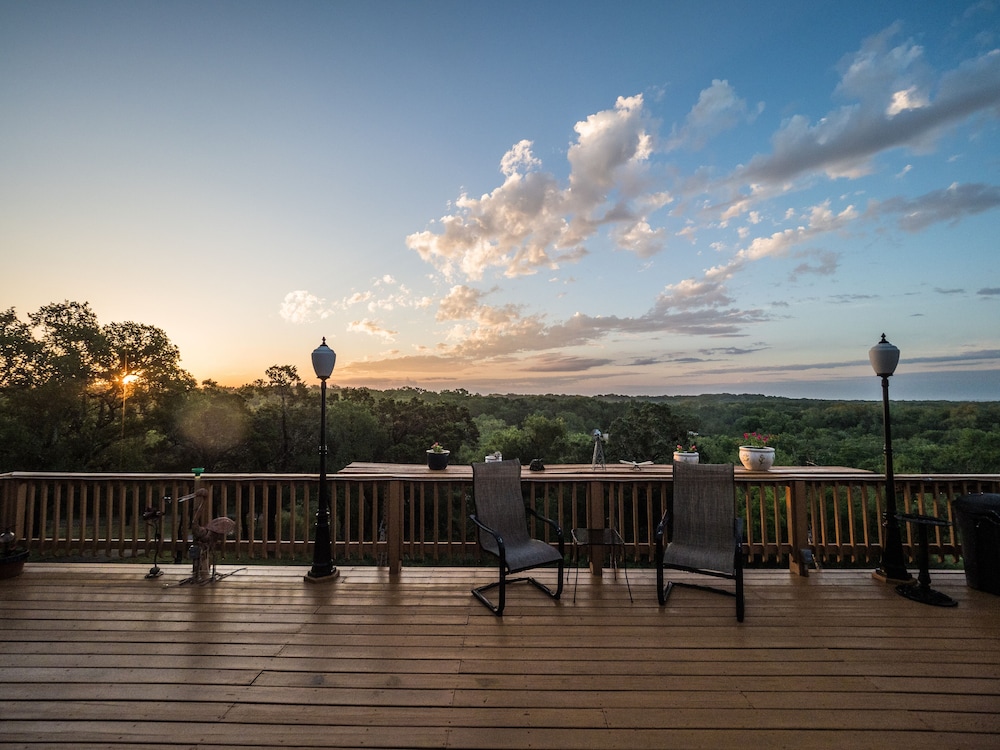 Experience A Sunrise You Never Forget From The Deck At The House On Cox Hill - San Marcos, TX