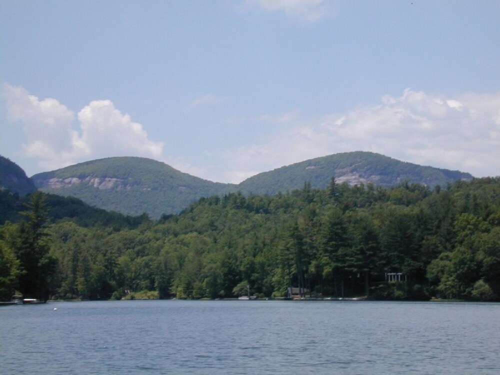 Lakefront Toxaway Home: 20' 130hp Boat Included-water Toys & Kayaks Are Optional - Lake Toxaway, NC