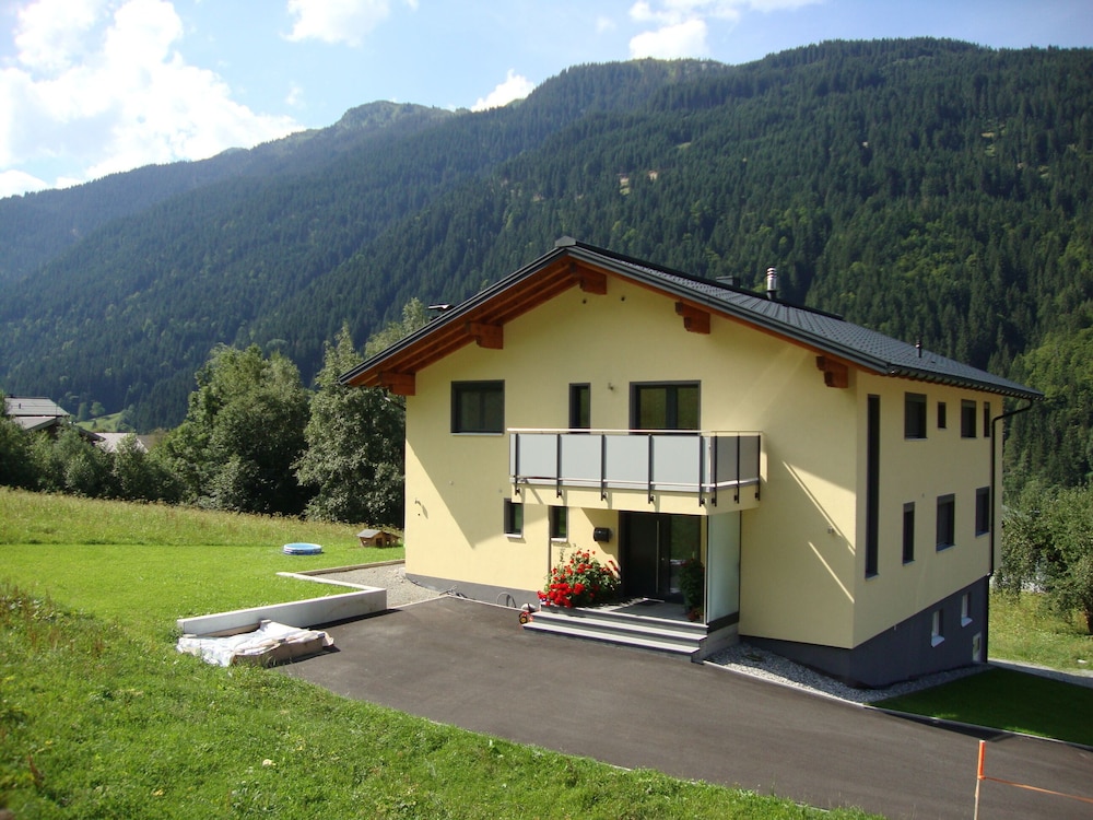 In The Middle Of Nature And Yet Centrally Located With Balcony And Free Wlan - Gargellen