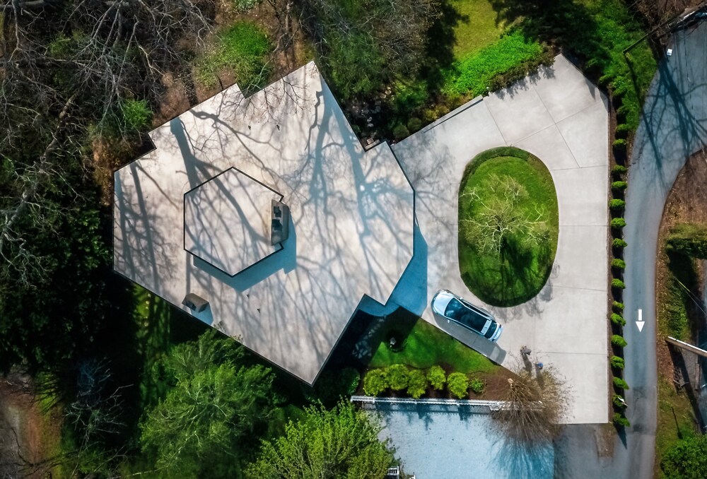 Coolest House In Brevard
Mid-century Modern Home W/ A Hexagonal Lr. - Brevard, NC