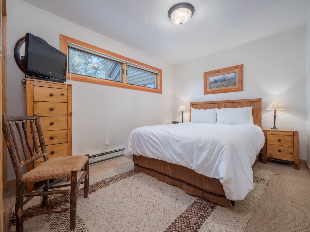 Rmr: Convenient Cedars Condo W/ Extra Bedding - Jackson Hole, Wyoming