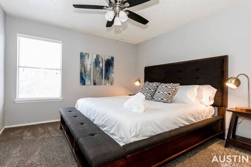 12718 Austin, TX Short Term and Weekly Rentals cozycozy