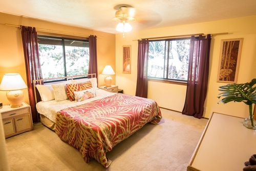Volcano, HI Vacation Rentals and Airbnb cozycozy