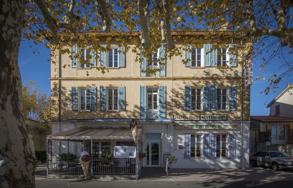 Hôtel Restaurant Le Castel Fleuri - Pierrefeu-du-Var