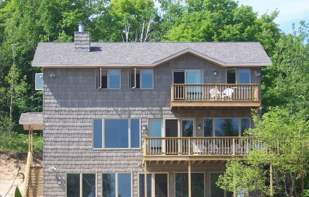 Best Location - Bordering Whitefish Dunes Park - Thanksgiving Reduced! - Door County, WI