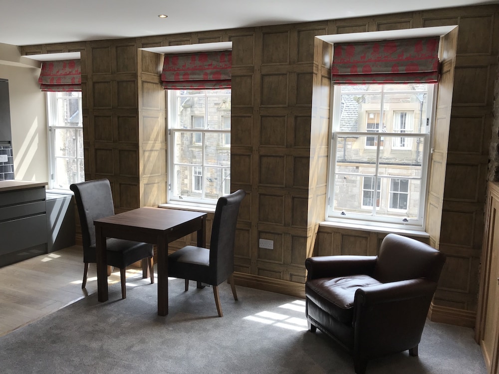 Royal Mile Old Town 2 Bedroom 2 Bathroom By Castle - Leith