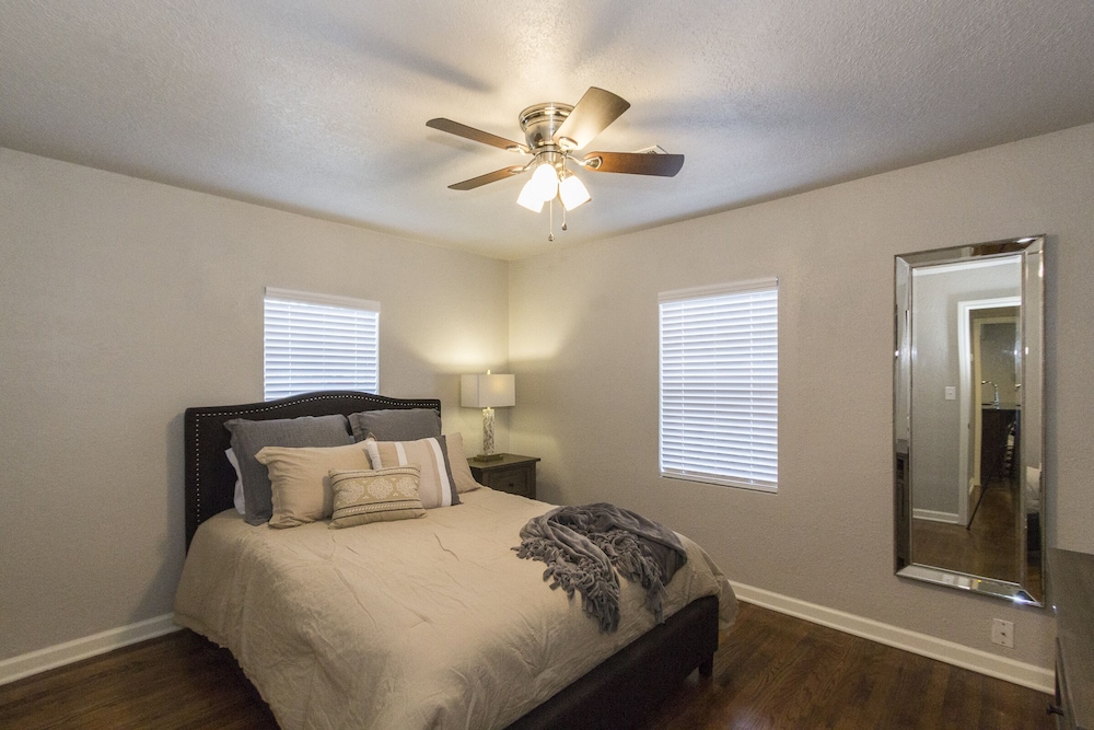 Excellent Location - Right Across The Street From The Expo Center! Sleeps 8 - Osage Casino - Tulsa