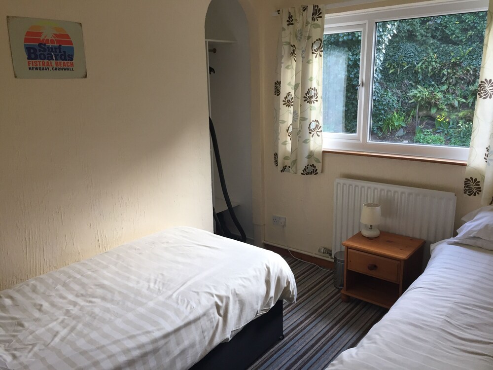 2 Bed, Pet Friendly, Hot Tub, Secure Garden, Parking, Padstow, Saturday Change - 帕德斯托