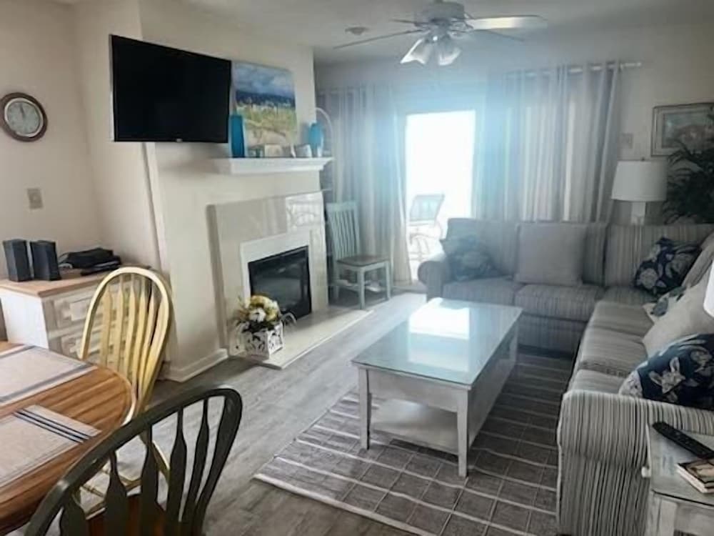 Cape Coddages Ii 2 Bedroom Condo By Redawning - Surfside Beach, SC