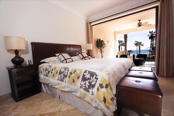 2200sqft Of Beachfront Luxury At Reasonable Prices!! - San José del Cabo