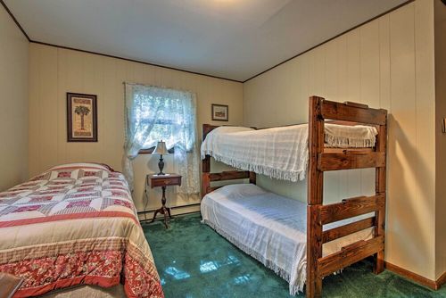 Split Rock Resort, Lake Harmony airbnb, hotels and vacation rentals