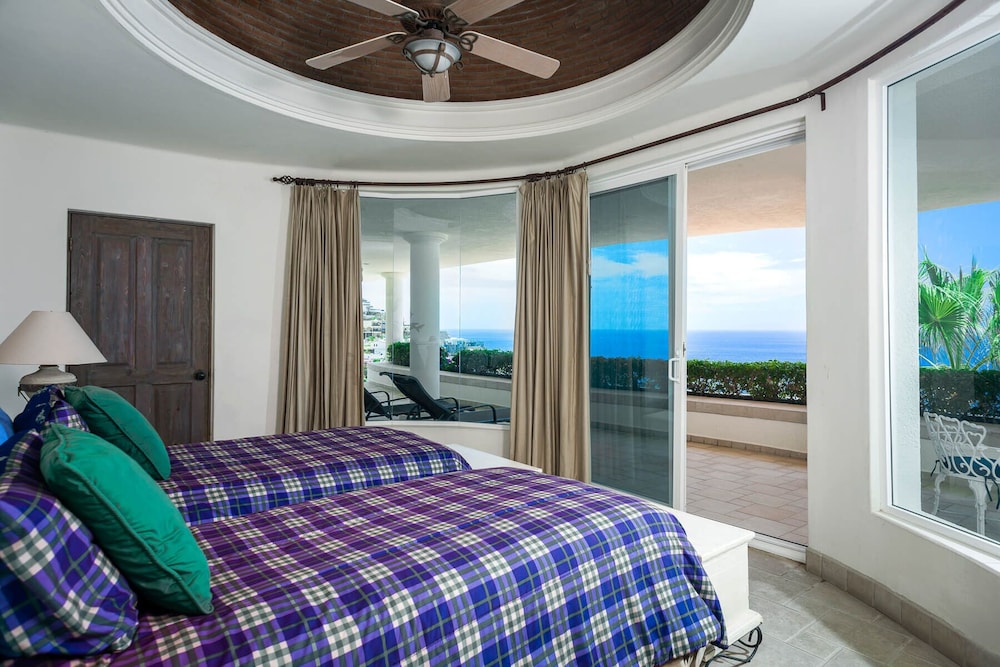 Lujo 6 Br Villa Thunderbird Ft. Impresionante Vista Al Mar, Gimnasio En La Casa, Piscina + Más - Cabo San Lucas