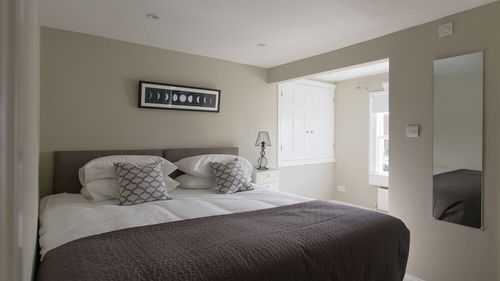 Bath Spa University: airbnb, hotels and holiday rentals