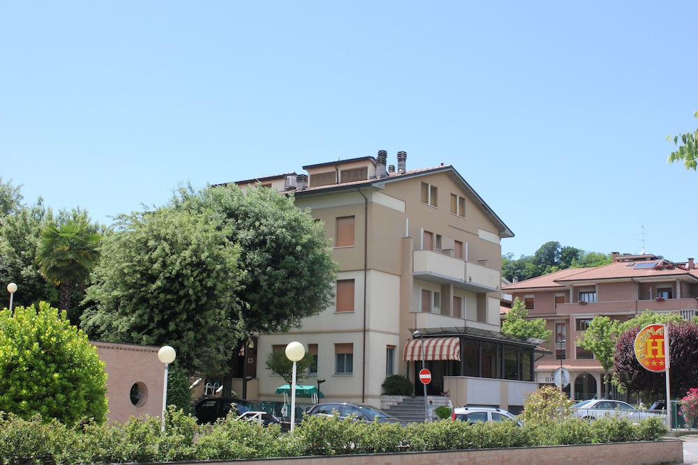 Hotel Pierina - Forlì