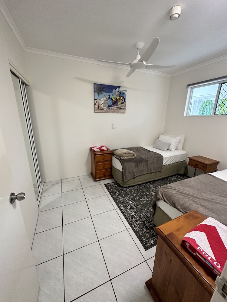 1 Bedroom Extra-large Top Floor Resort Tropical Apartment Fabulous Views. - Palm Cove