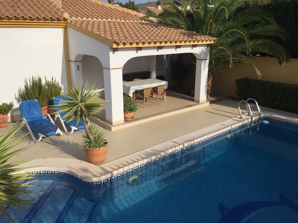 Fantastic Spacious Detached Bungalow With Beautiful Garden And Private Pool - Mazarrón