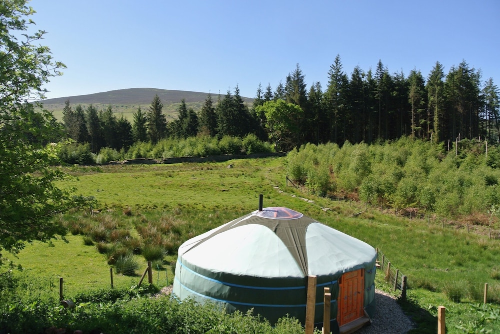 Mongolische Jurte Mit Blockhaus-küche / Badezimmer In Berwyn Mountains, Nordwales - Wales