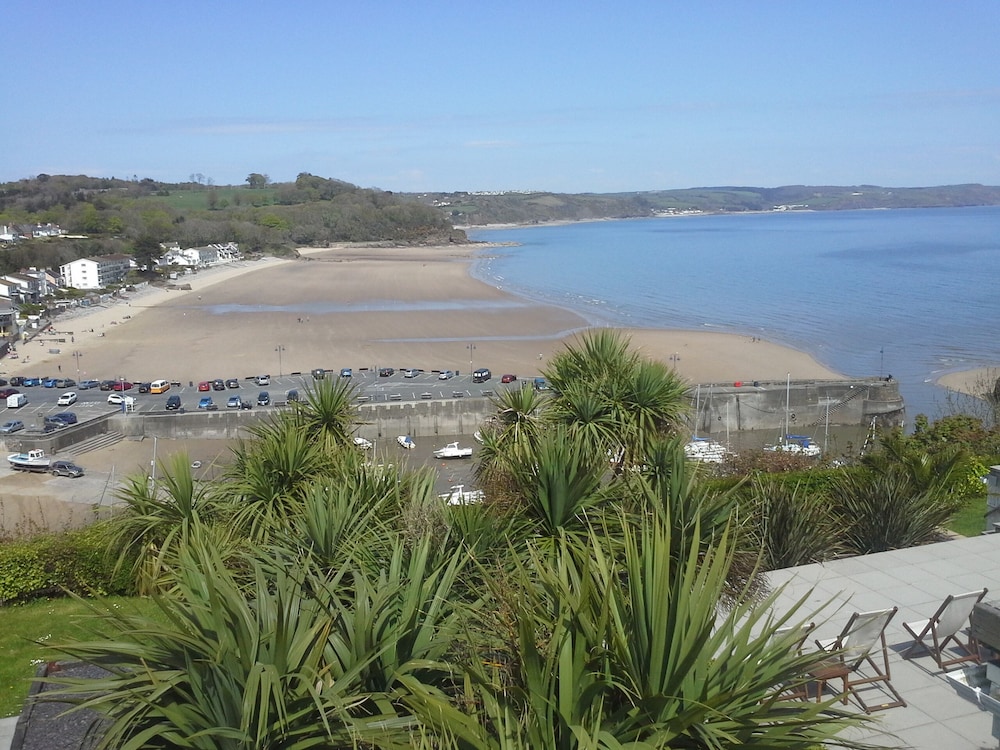 Pebbles Superb Apartment/woodland And Sea Views/short Walk To Beach/free Parking - Tenby