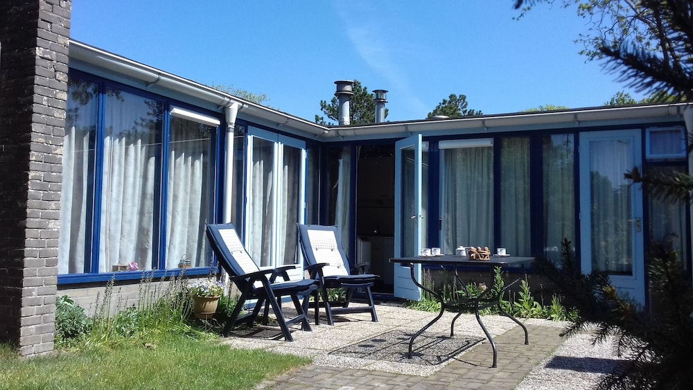 Sonniges Renoviertes Ferienhaus Direct An Den Dunen In Nahe Von Meer - Callantsoog