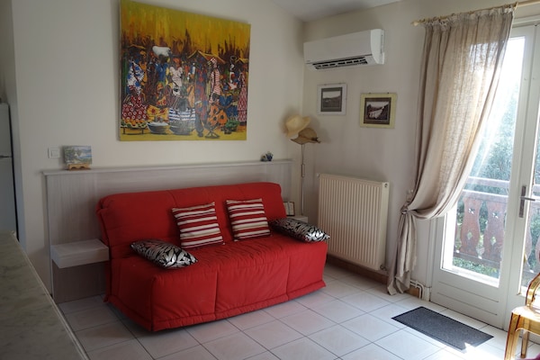 Large Studio Aircondition, In Independent Villa With Garden, Ahead Of Tranquility - Villeneuve-lès-Avignon