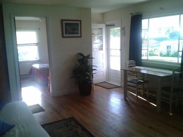 Little House On The Lake Great Place, Great Price! - Splash Park, Lakeside Marblehead