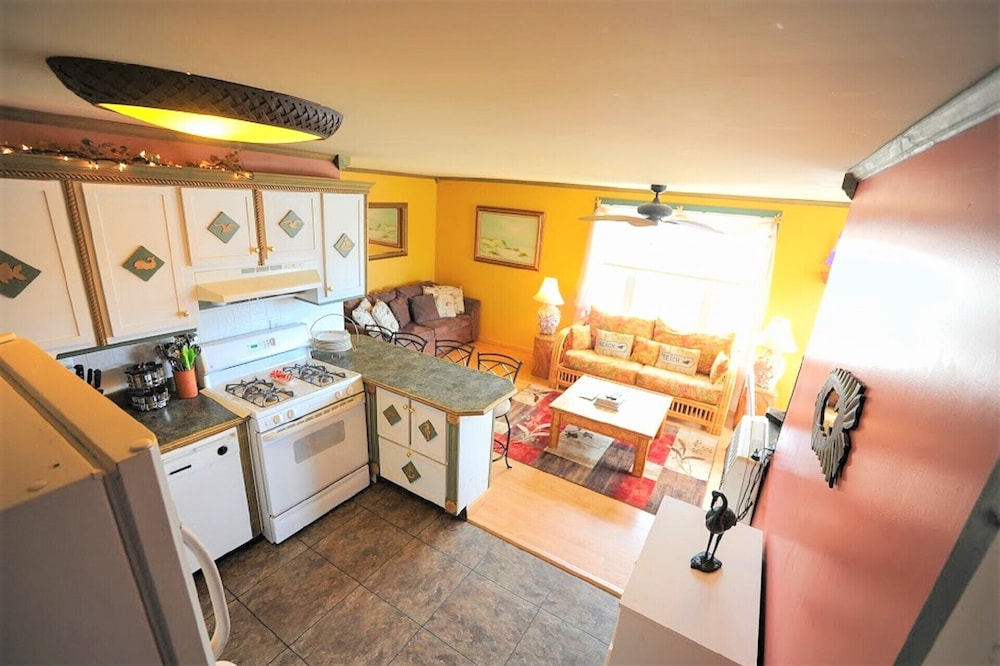 Ask About Senior Week Availability Dog Friendly Steps To Beach 2 Br Ocean View - Delaware