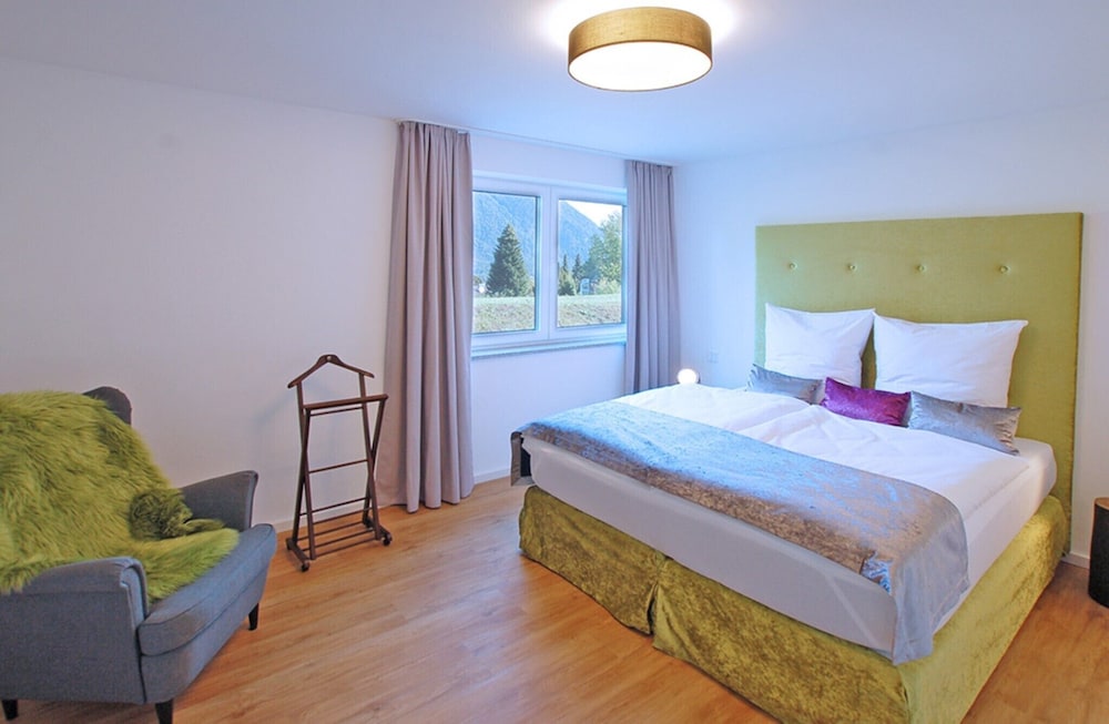 Garden Suite Ferienwohnung Mit 2 Schlafzimmer Für 1-6 Personen Mit 2 Bädern, Sowie Terrasse - Bad Reichenhall