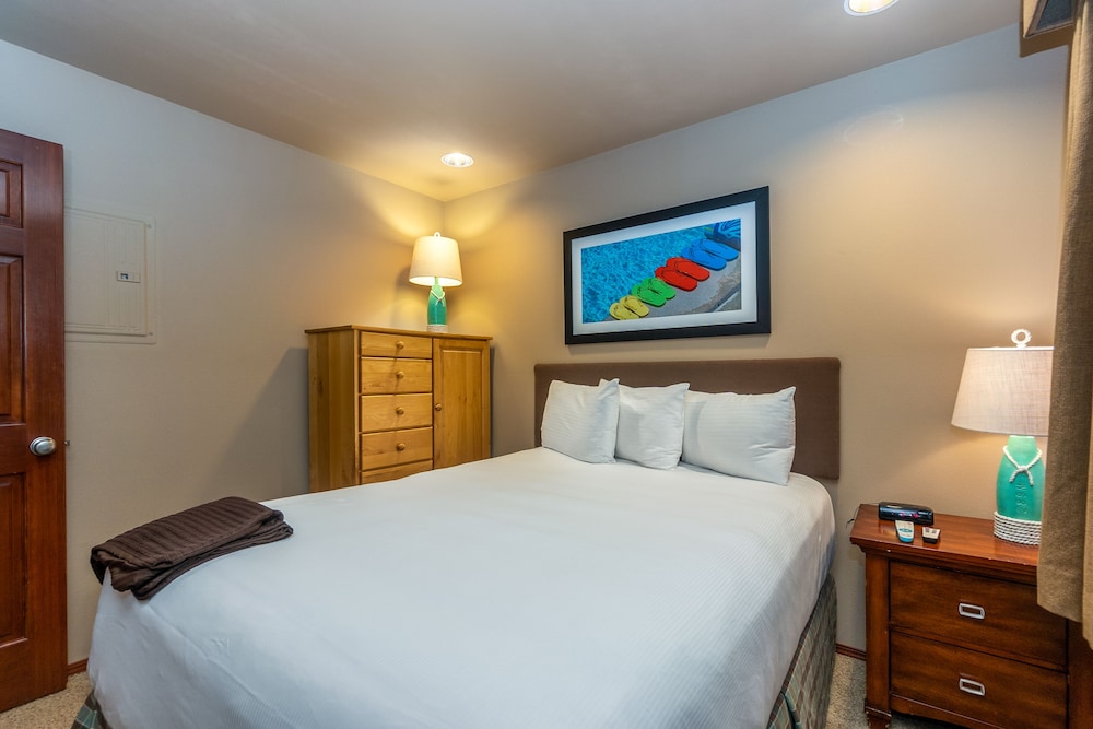Grandview Lake View 514! Luxury Waterfront Condo, Sleeps Up To 6! - Chelan, WA
