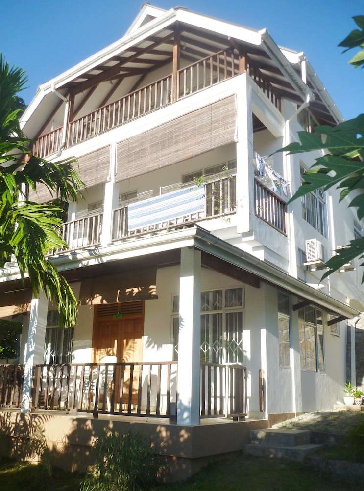 Alquiler De Apartamento En La Batie Para 2 En Beau Vallon - Victoria (Seychelles)