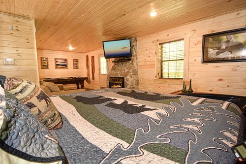 Gatlinburg, TN Unique places to stay cozycozy