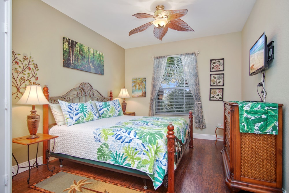 Palm Tree Paradise! Bright Tropical Fun With “Frozen” Bedroom - 3 Mi From Wdw - Celebration, FL
