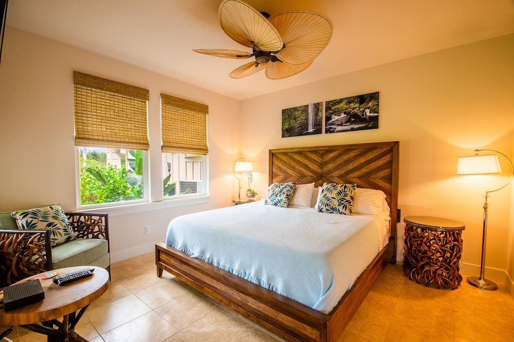 No Stairs, Central Ac, Steps To Pool, Gym, Jacuzzi - Poipu