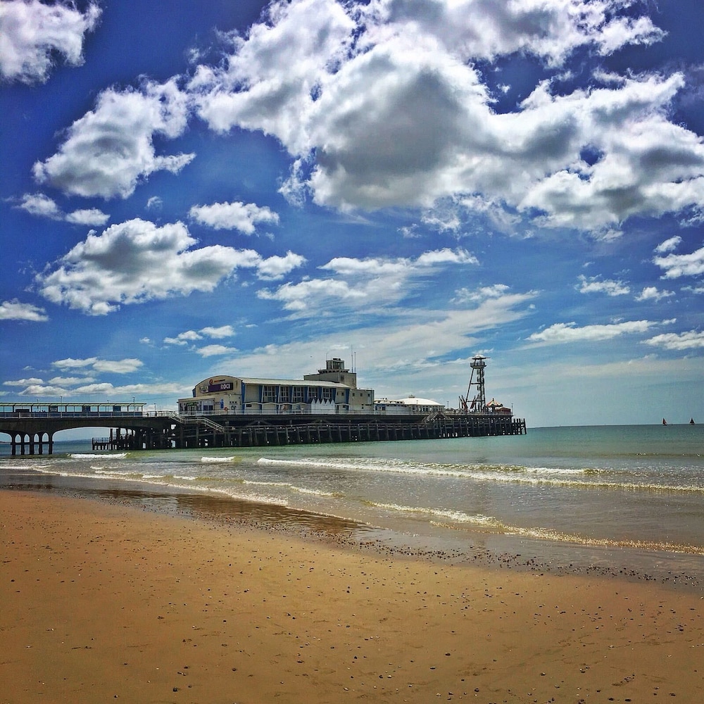 Bournemouth18 Minutes Walk To Beach, Near Town Centre 1 Bed Wifi Parking Spot - Christchurch, UK