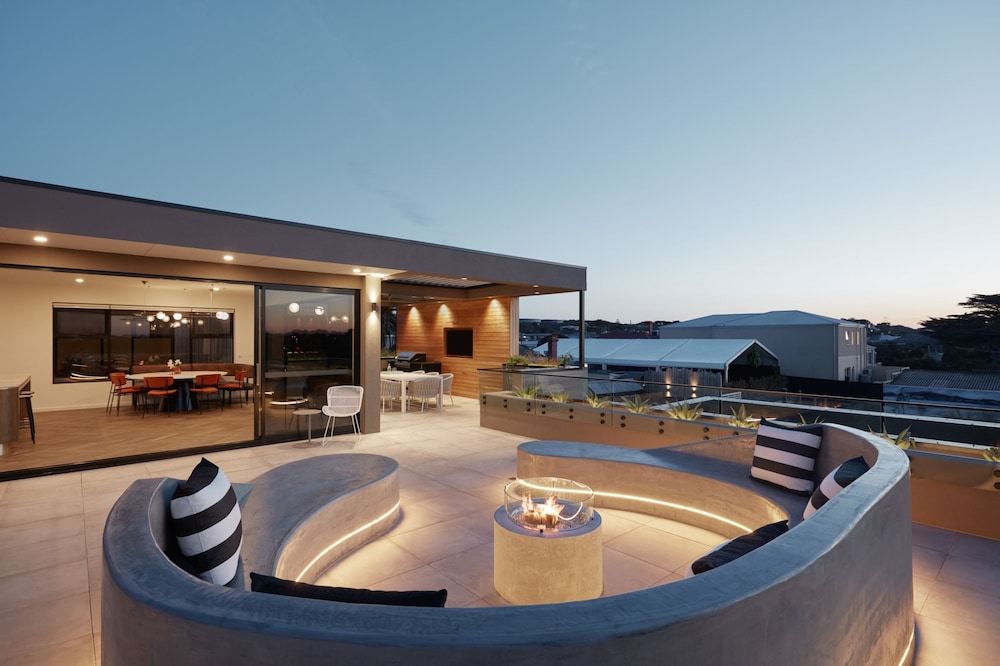 Luxury Accommodation In The Heart Of Sorrento - Shire of Mornington Peninsula