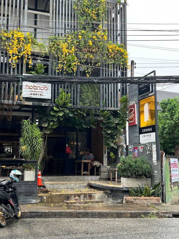 Hobnob Hostel - Adults Only - Chiang Rai