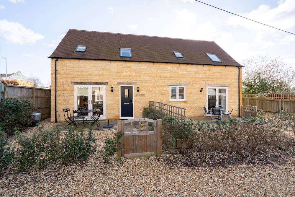 Lovely Cotswold Holiday Cottage Within Walking Distance Of Restaurants/shops - Cotswolds