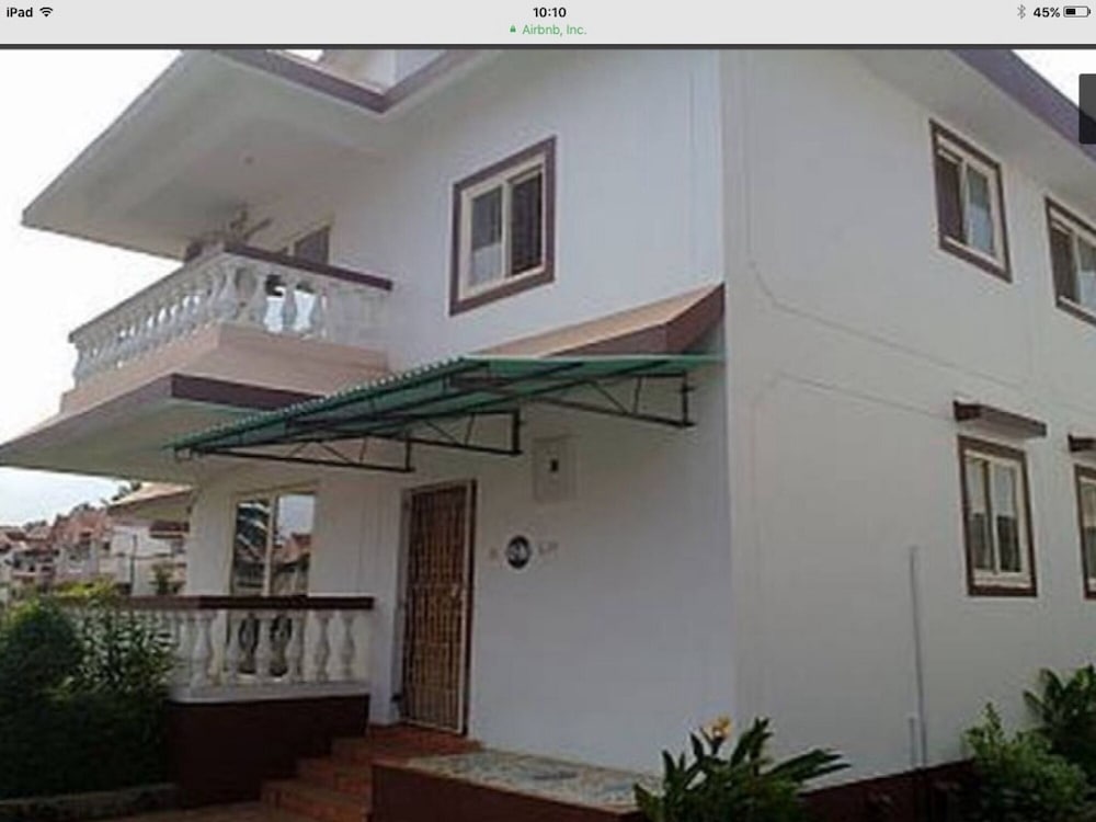 Goa, Benaulim, Grote Twee Verdiepingen Tellende Villa In Een Mooie Complex Naast Het Strand - Goa
