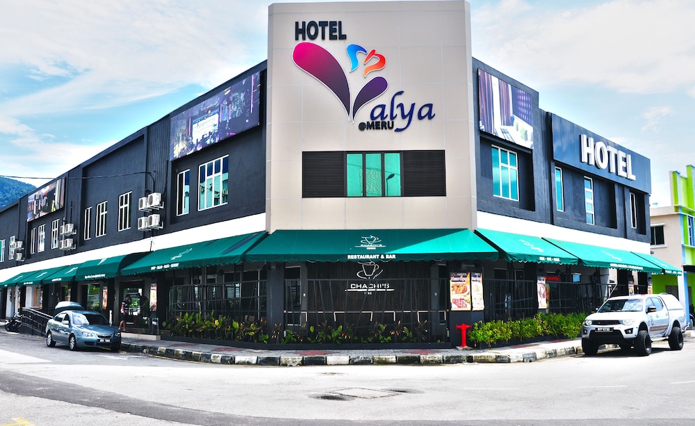 Valya Hotel - Chemor