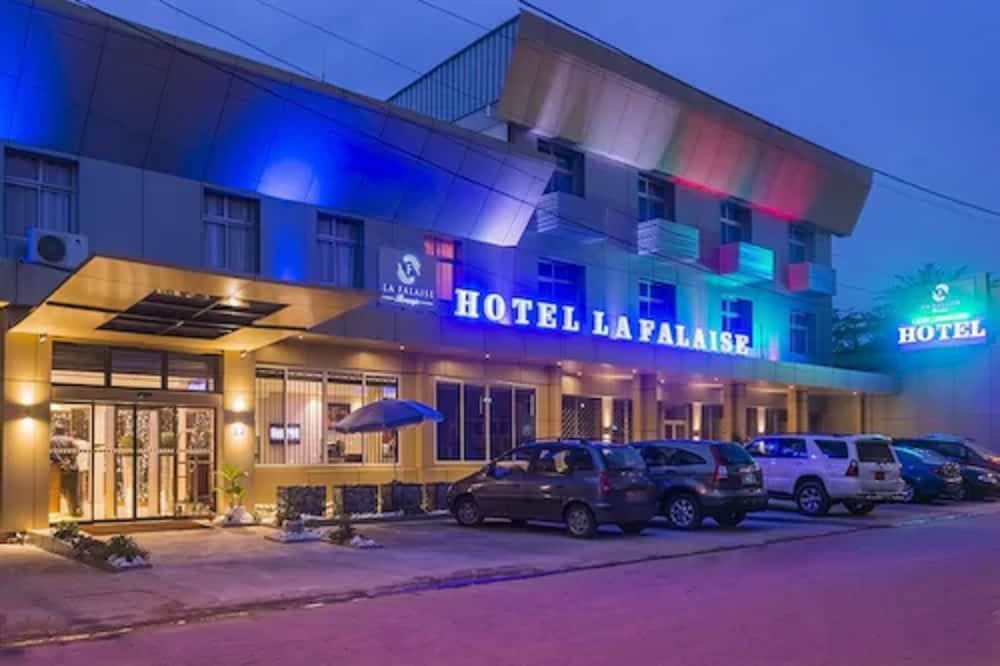 Hôtel La Falaise Bonanjo - Douala