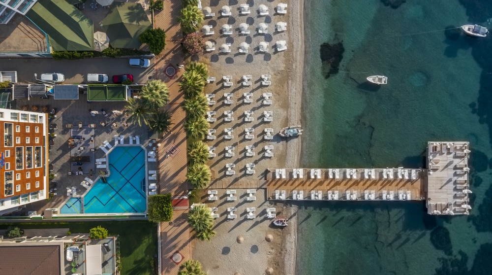 Cettia Beach Resort - Adults Only - İçmeler